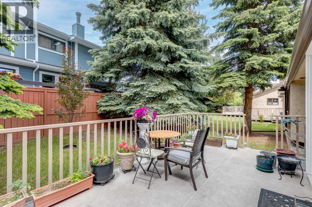 170 Oakbriar Close SW - 43