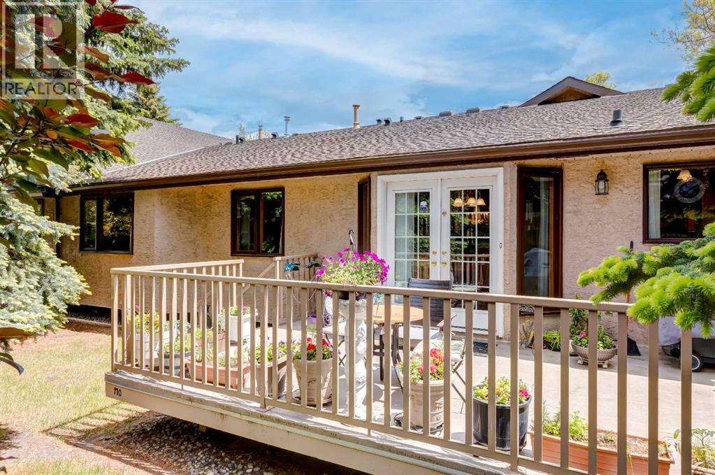 170 Oakbriar Close SW - 40