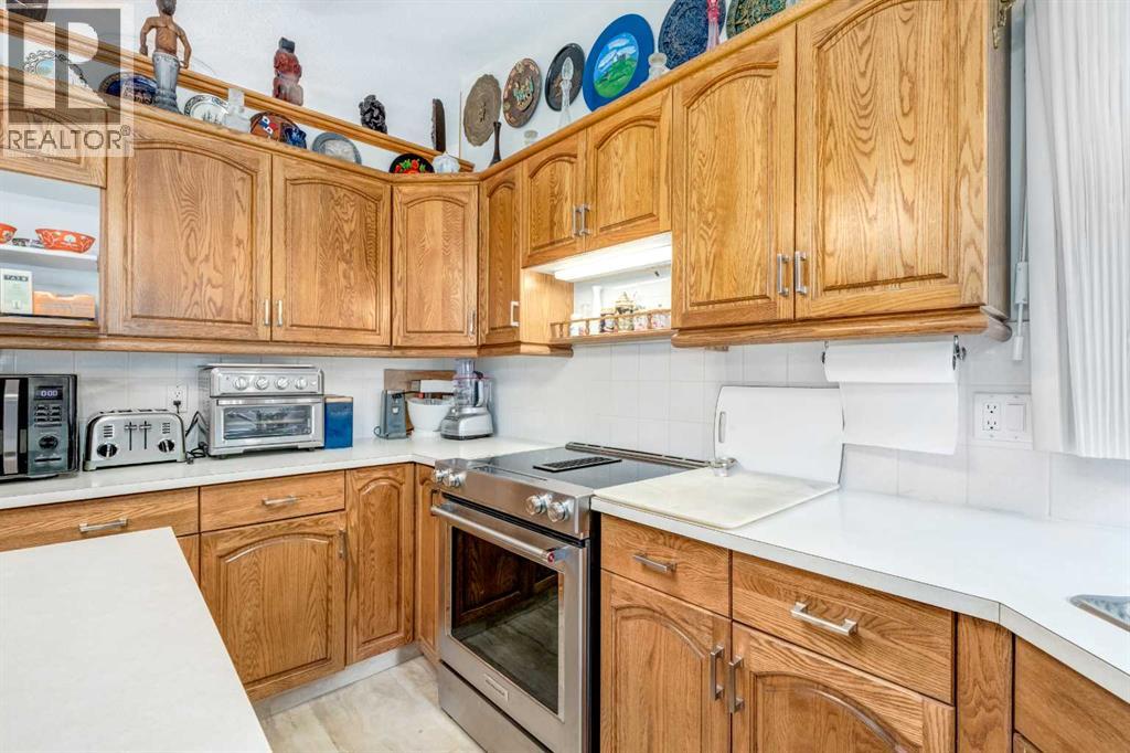 170 Oakbriar Close SW - 11