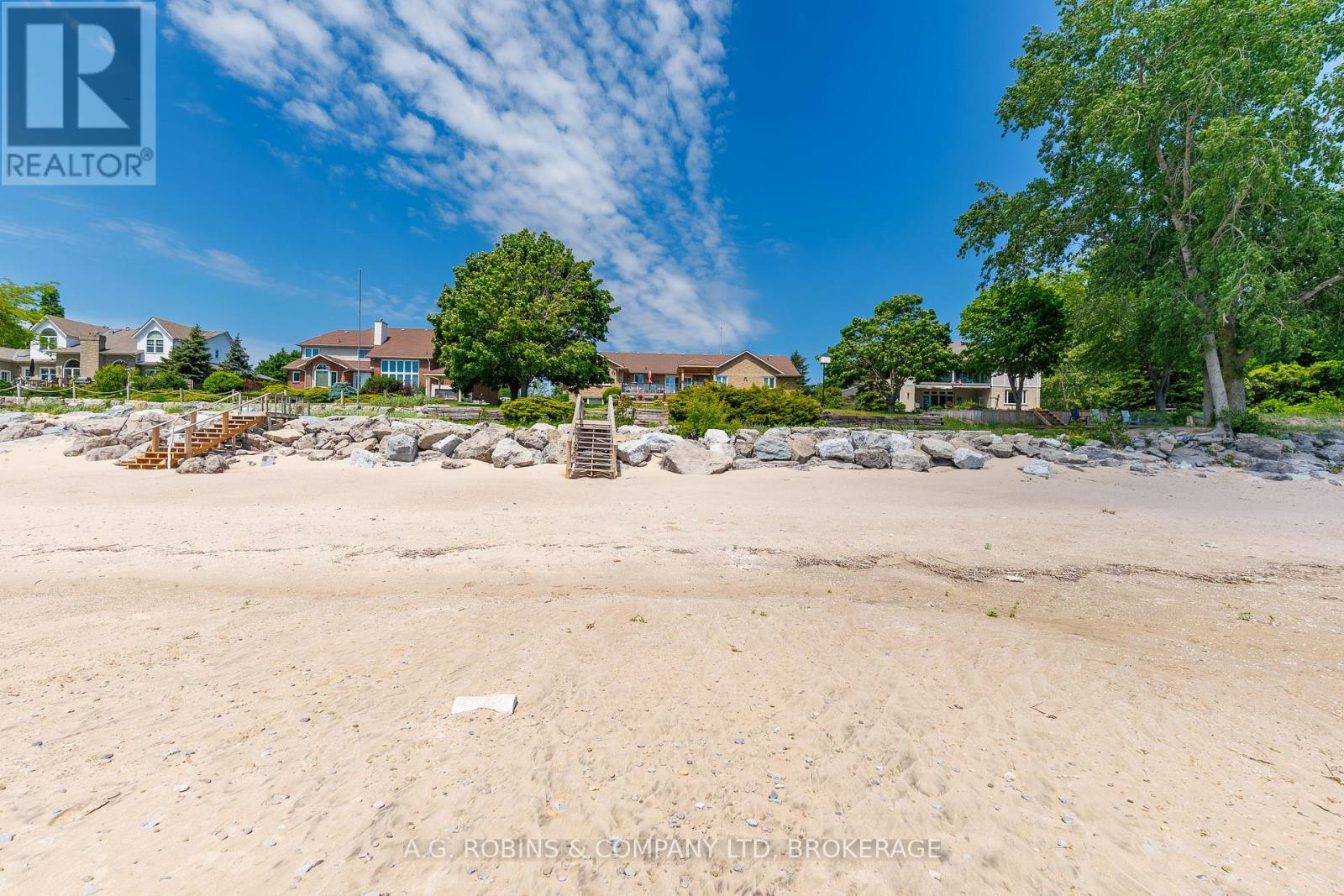 10321 LAKSHORE ROAD W - 2