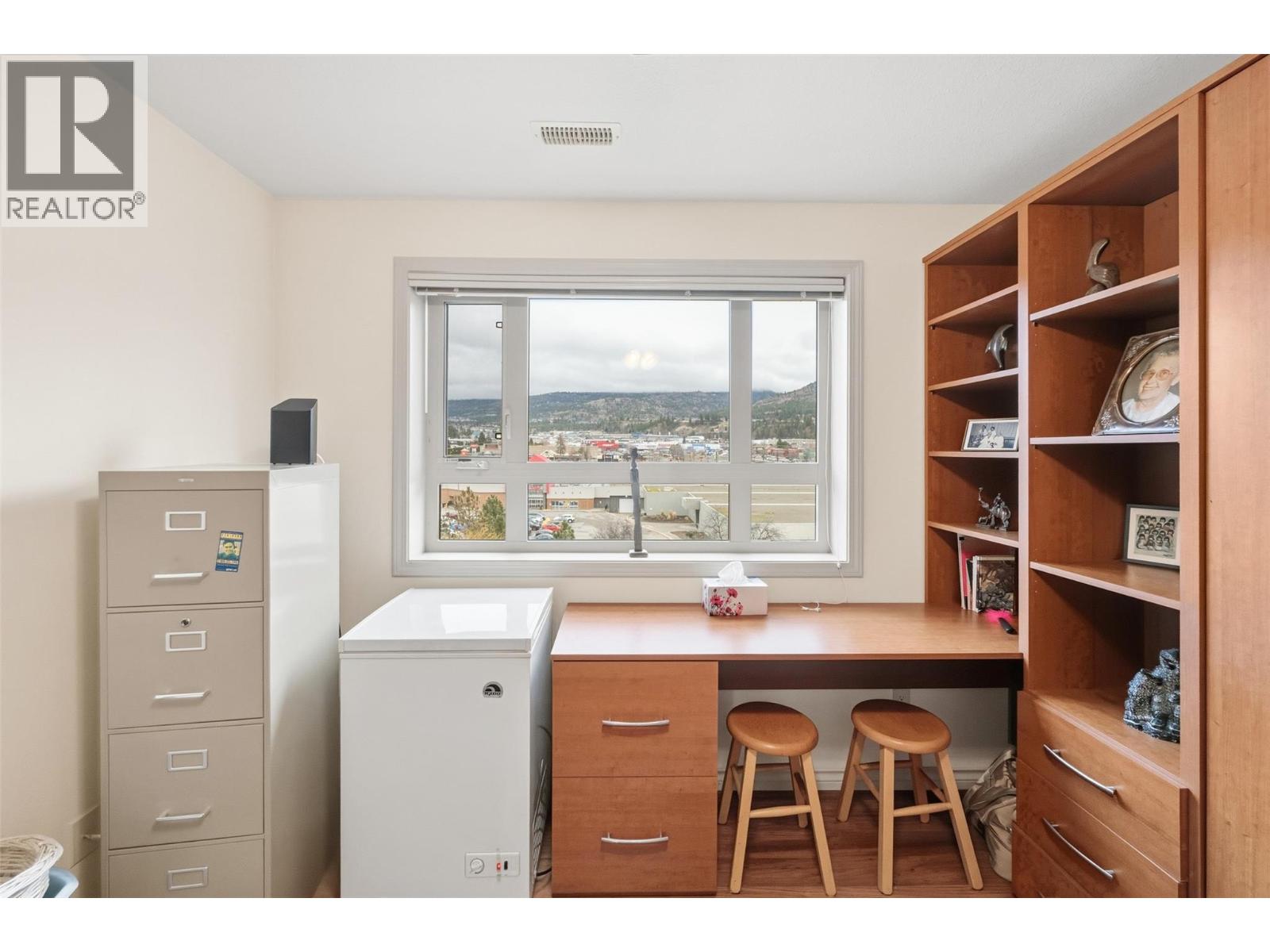 #702 2125 ATKINSON Street - 20