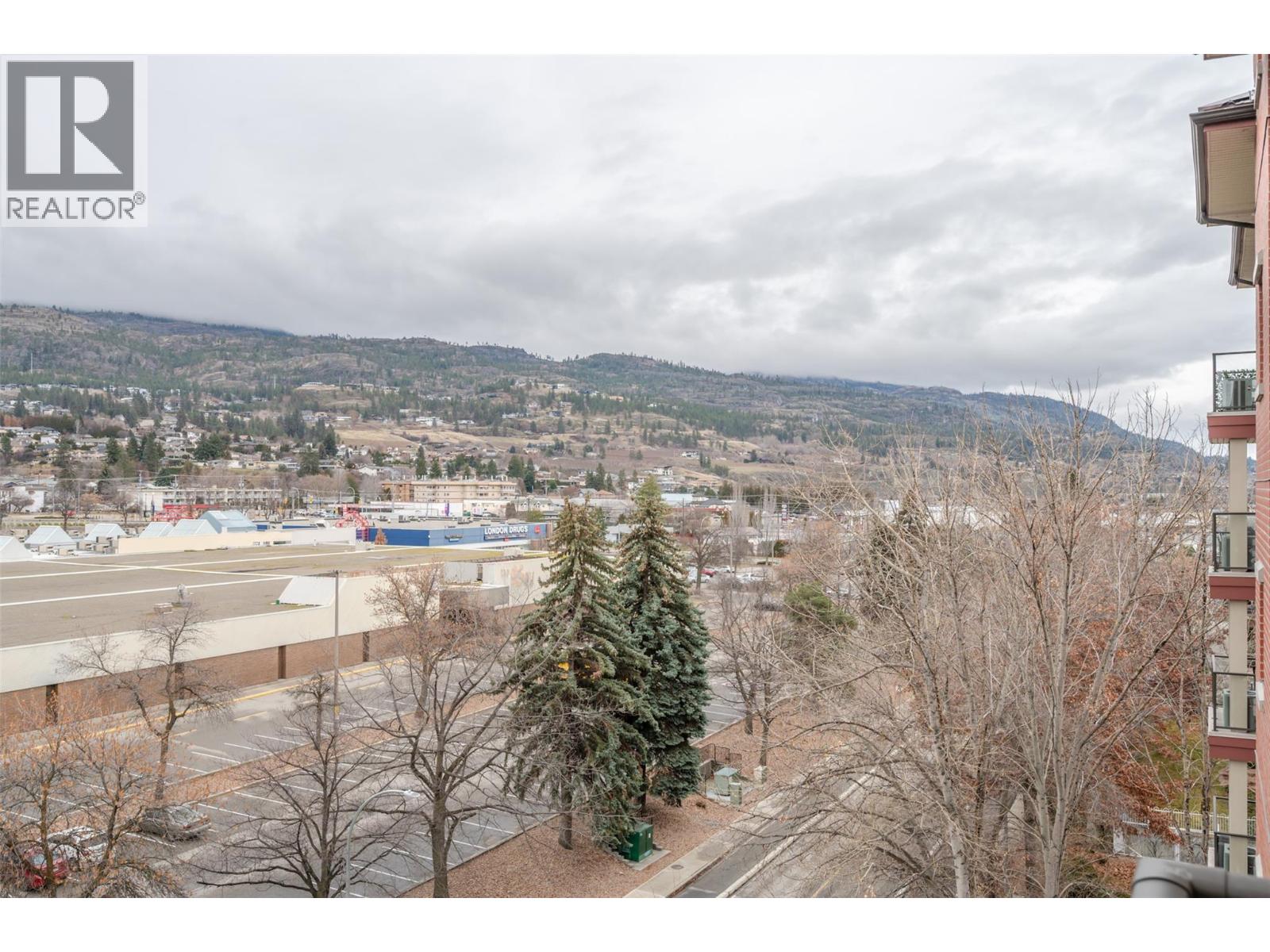 #702 2125 ATKINSON Street - 26