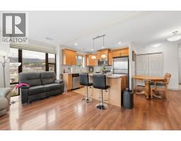 Living room - 2125 Atkinson Street Unit# 702, Penticton, BC V2A9E6 Photo 6