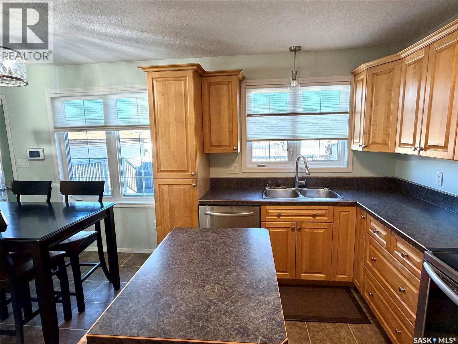 135 memorial DRIVE - 5
