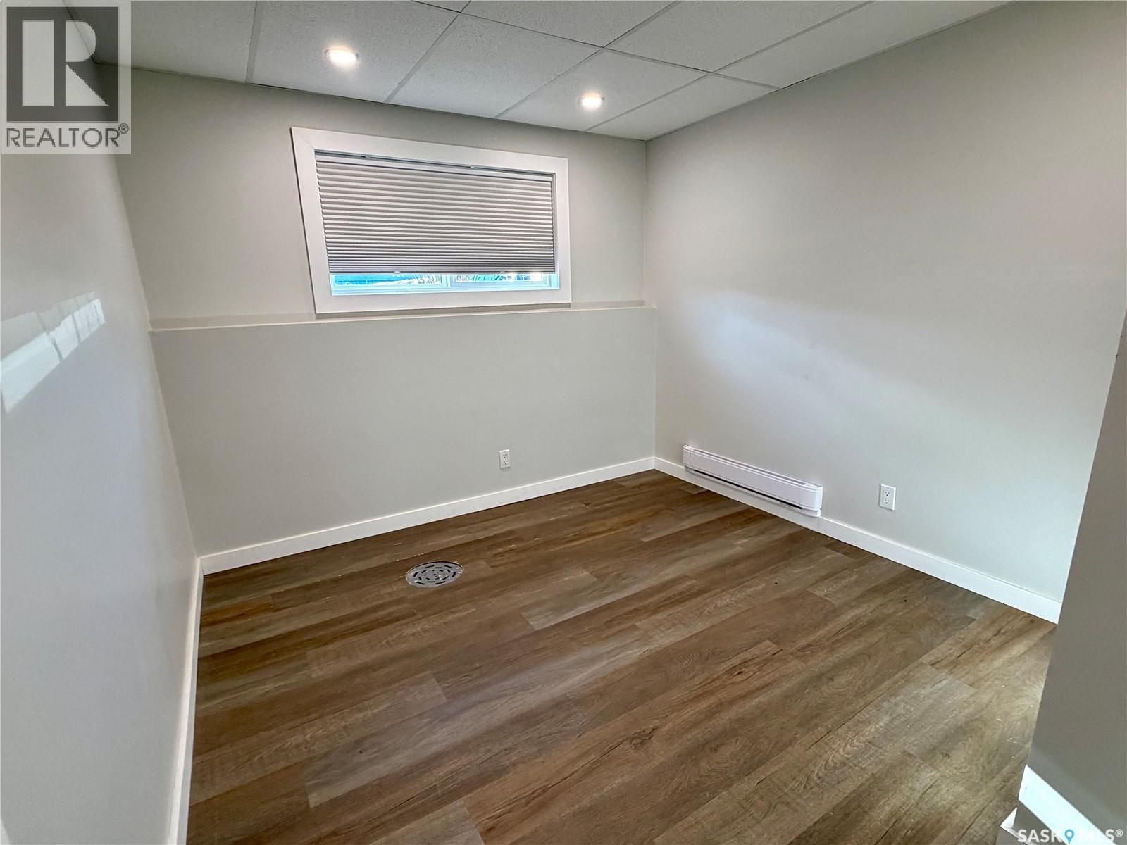 135 memorial DRIVE - 28