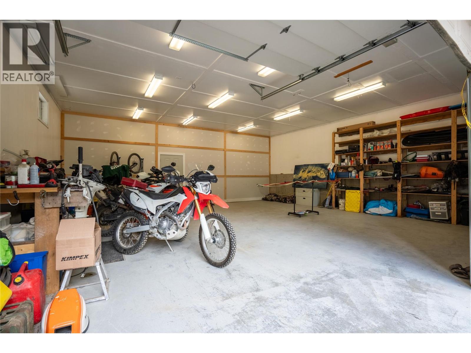 7068 GUN LAKE WEST Road - 36