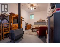 7068 Gun Lake West Road, Gold Bridge, BC V0K1P0 Photo 33