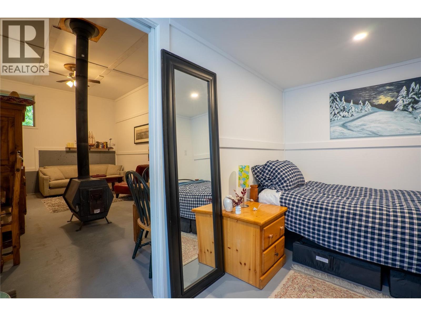 7068 GUN LAKE WEST Road - 32