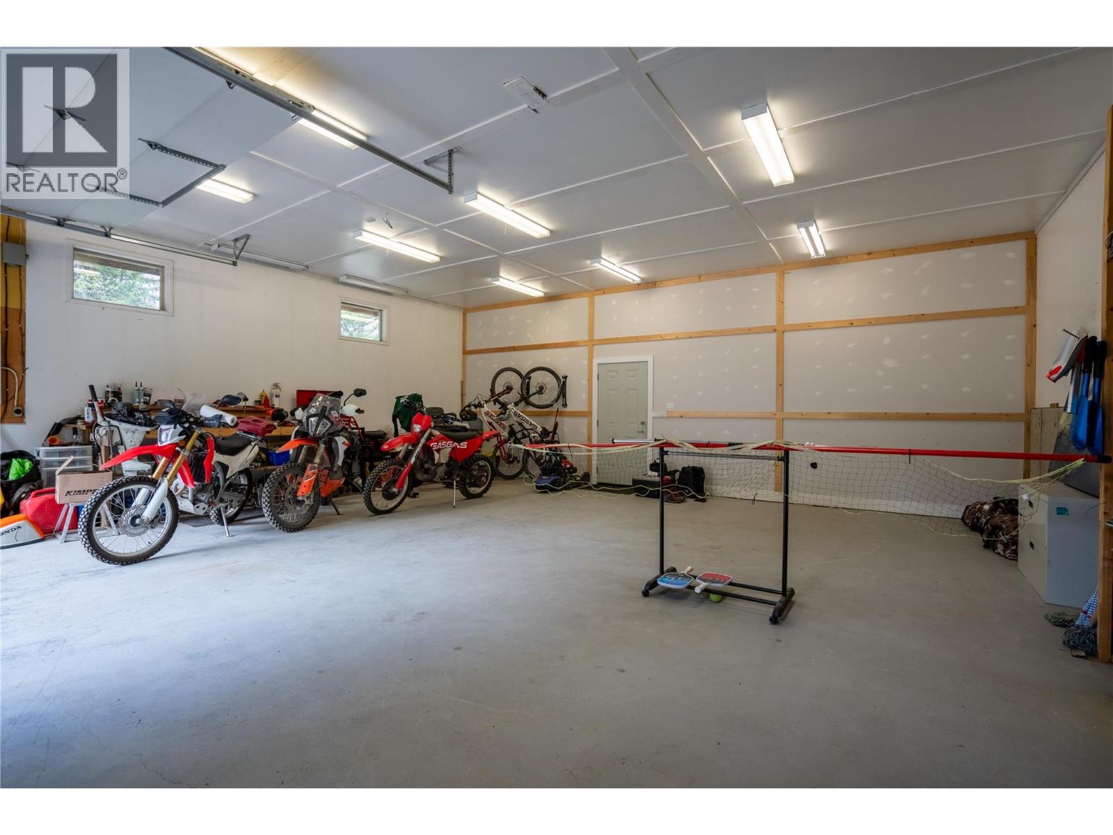 7068 GUN LAKE WEST Road - 37