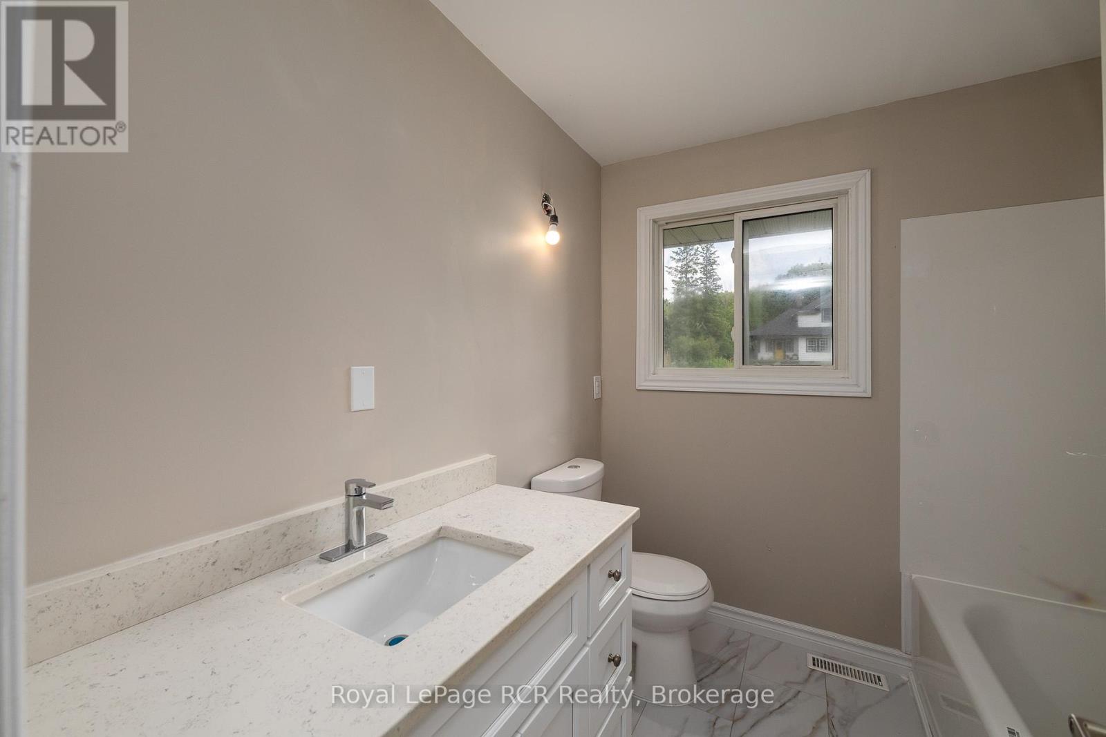 405014 GREY ROAD 4 - 17