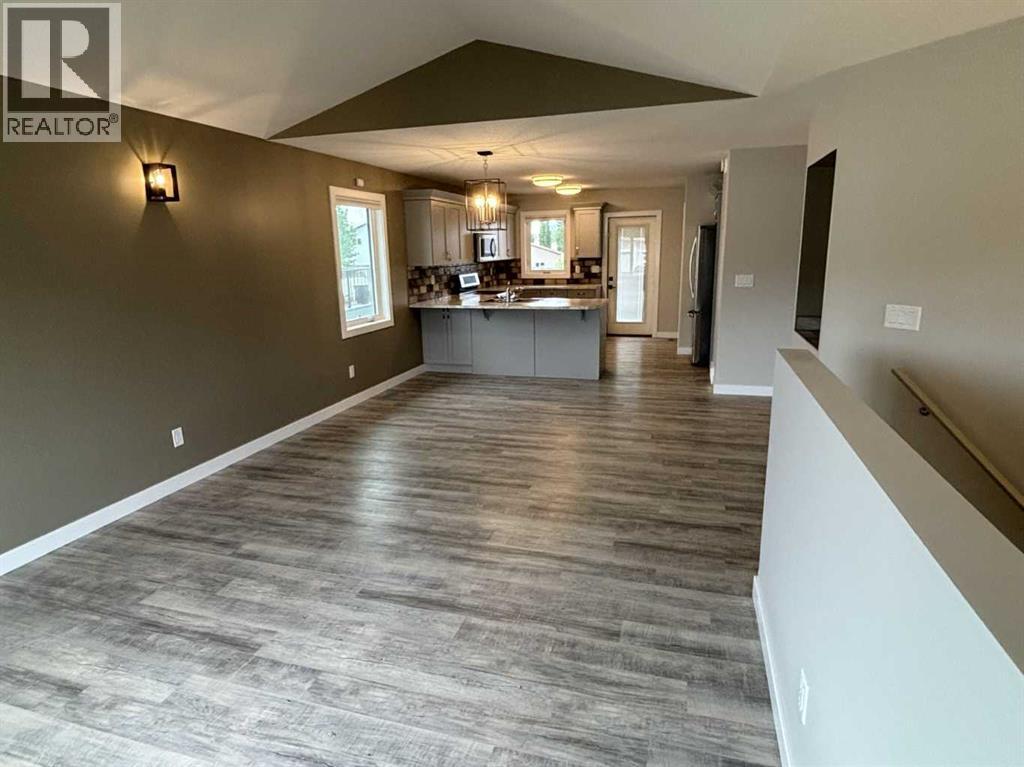 727 Cypress Lane — photo 10