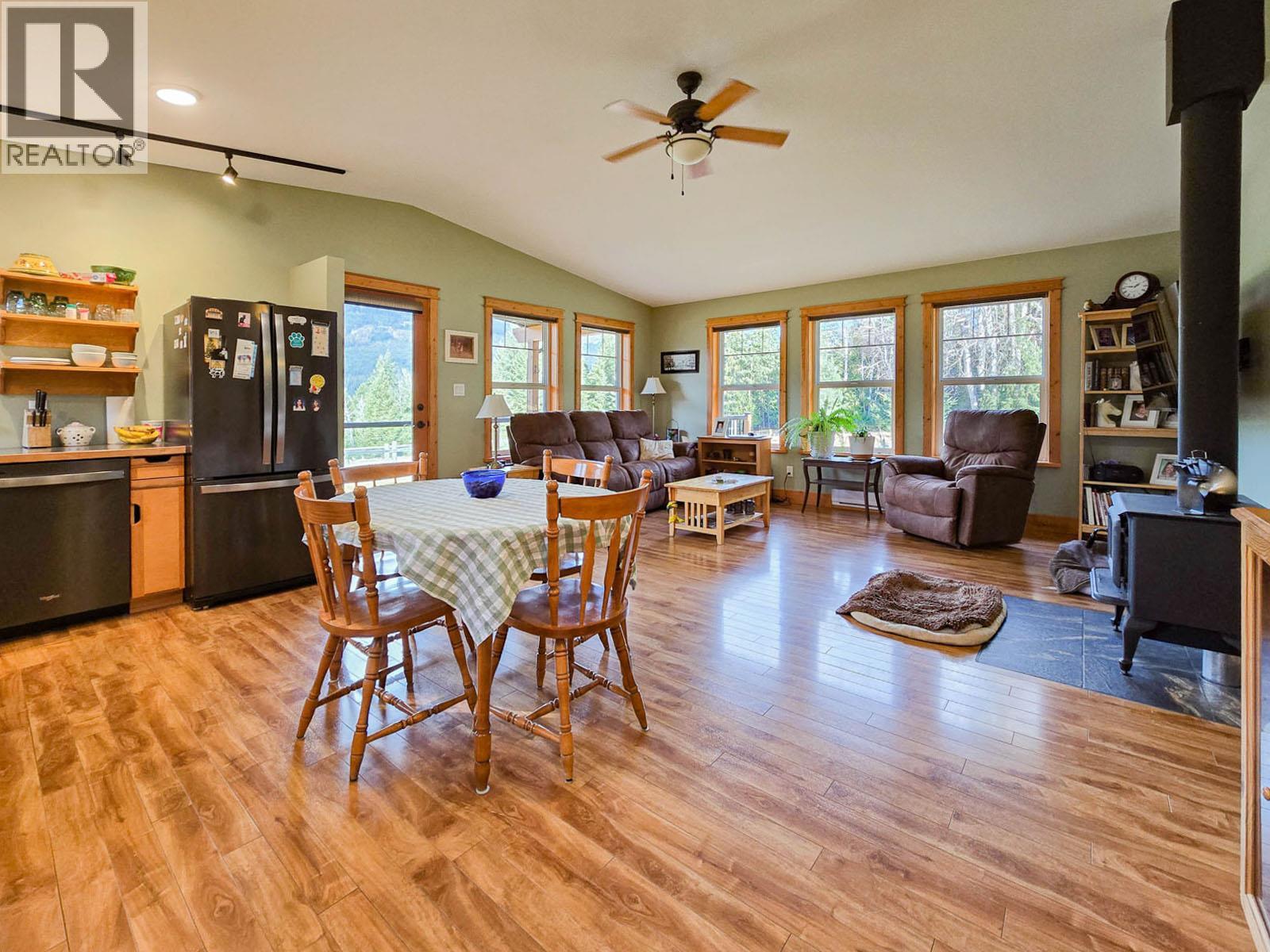 784 Lewis Road - 11