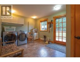 784 Lewis Road, Harrop, BC V1L6P7 Photo 10
