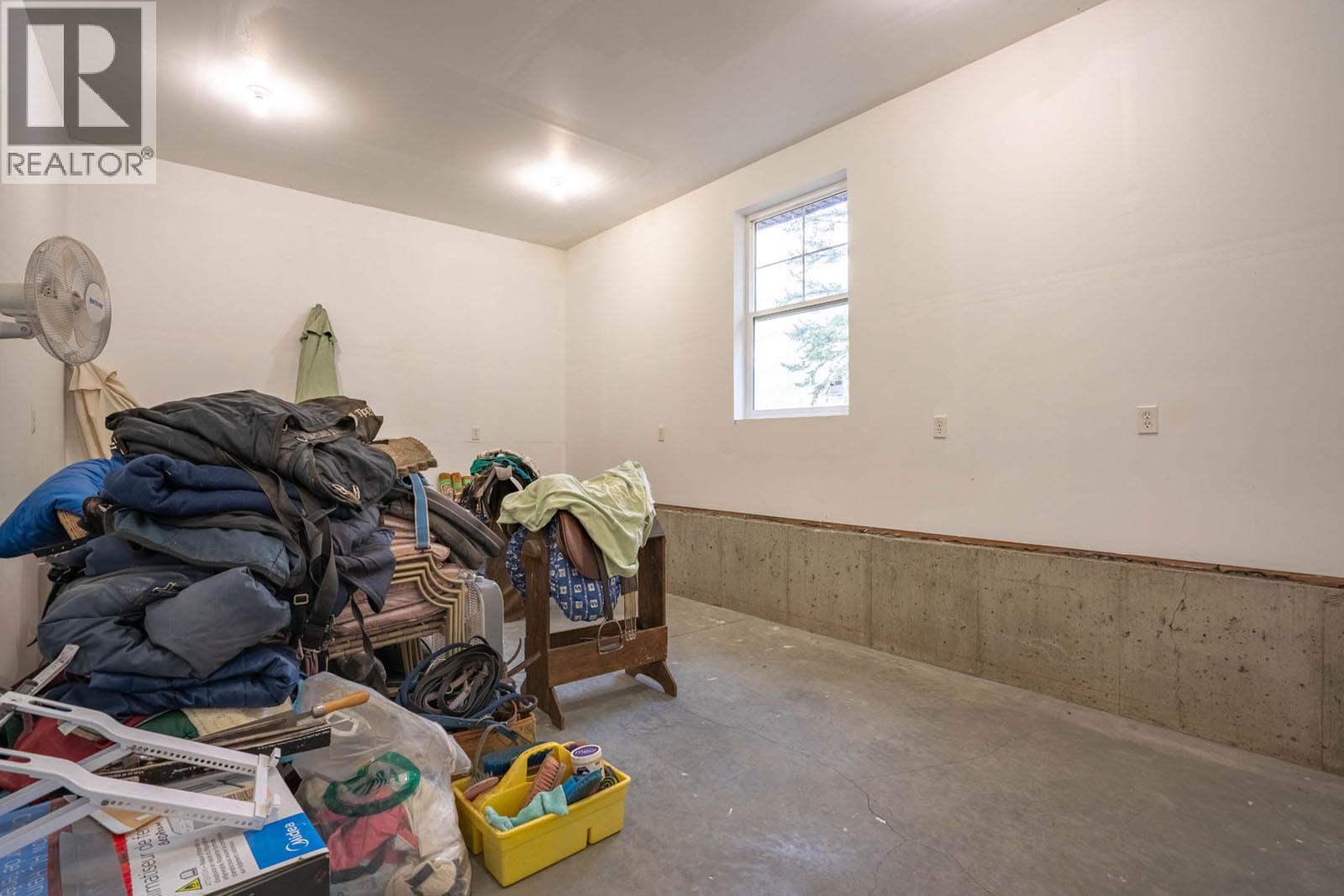 784 Lewis Road - 40