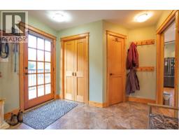 784 Lewis Road, Harrop, BC V1L6P7 Photo 9