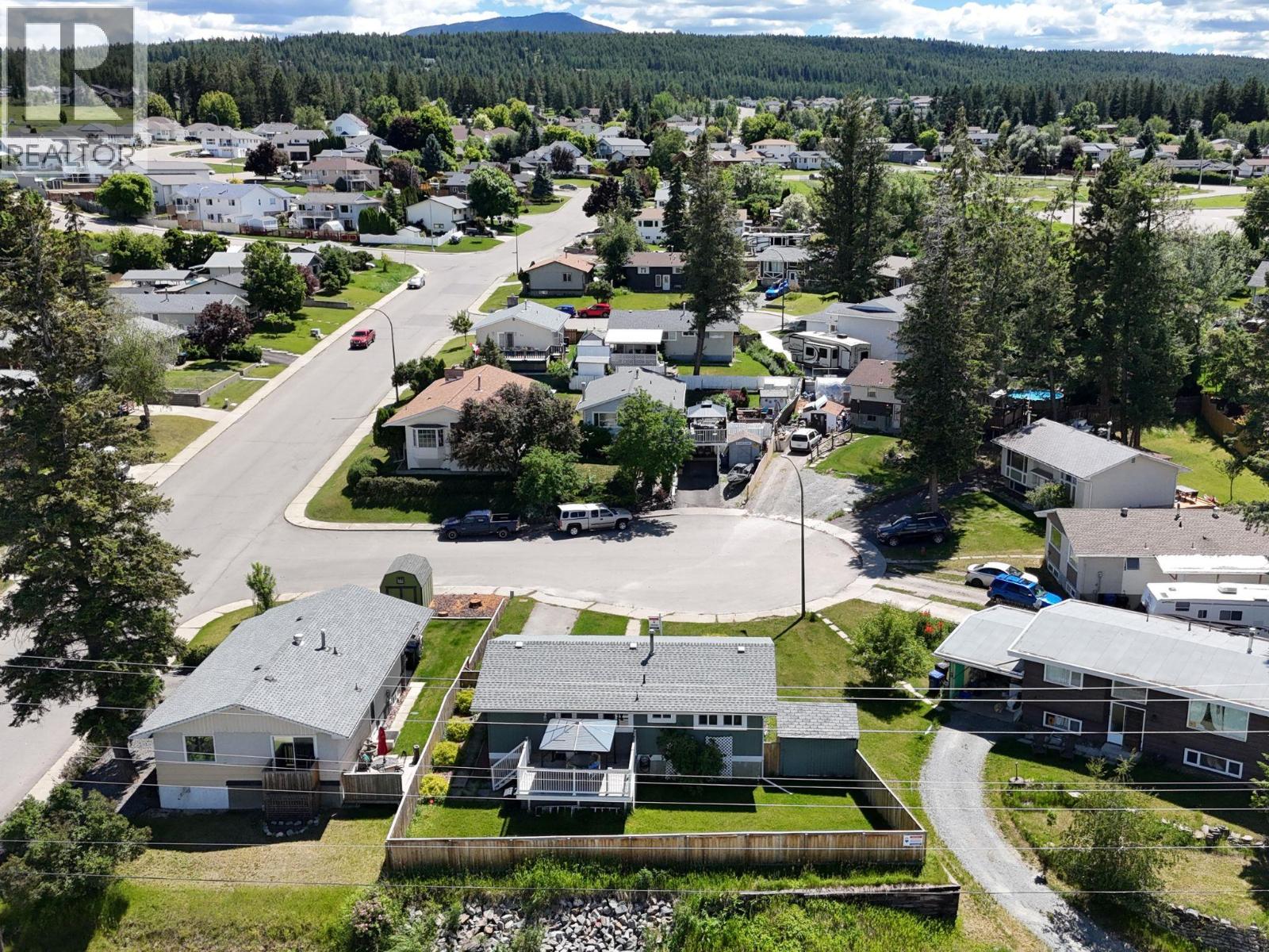 1005 16 Avenue S - 39