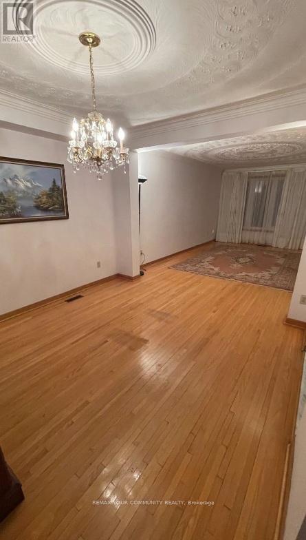 15 SANWOOD BOULEVARD - 27
