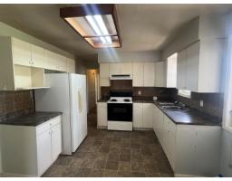 14086 72 Avenue, Surrey, BC V3W2P8 Photo 6