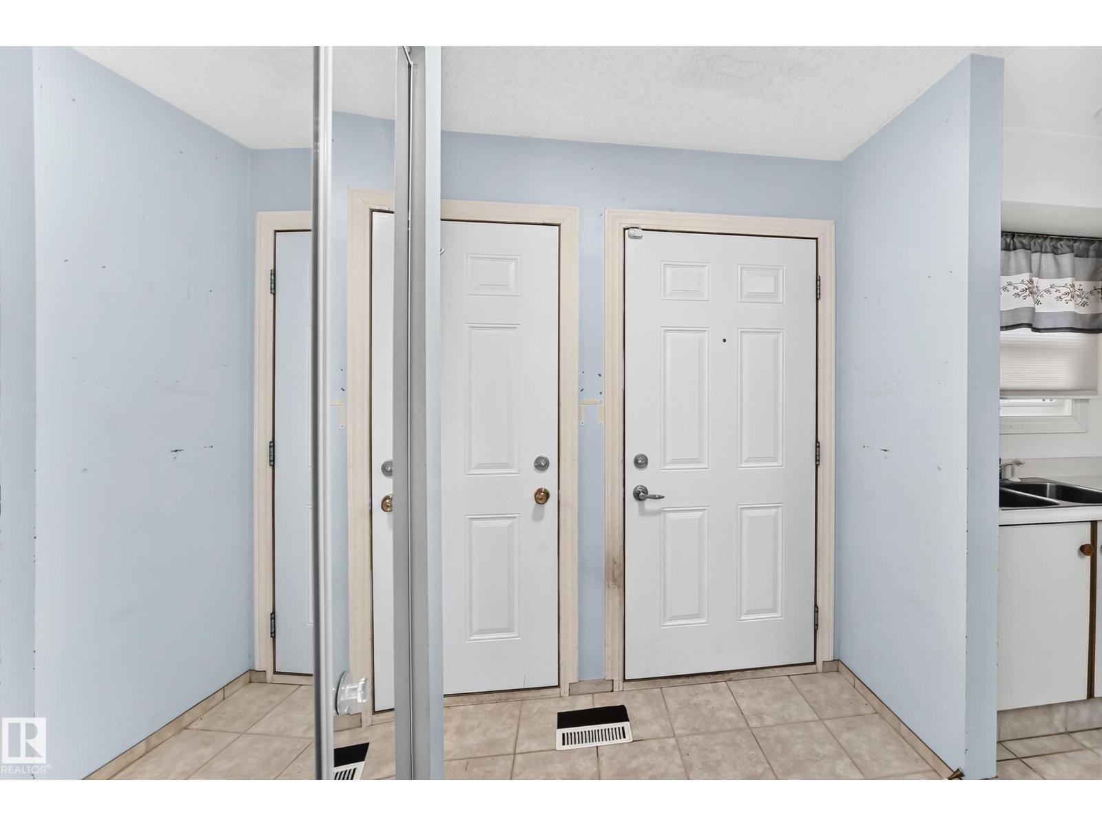 10619 BEAUMARIS RD NW - photo 2
