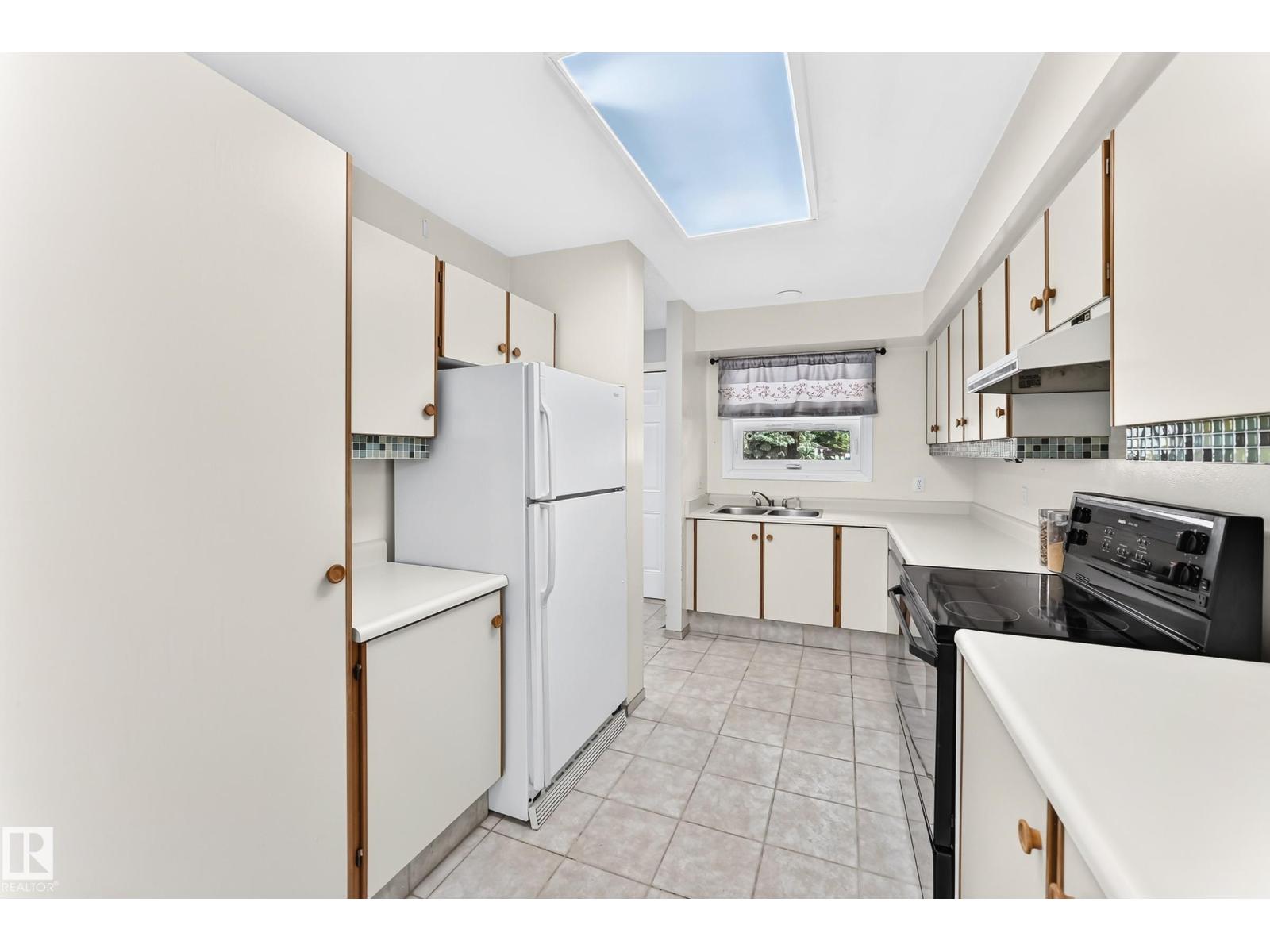 10619 BEAUMARIS RD NW - photo 3