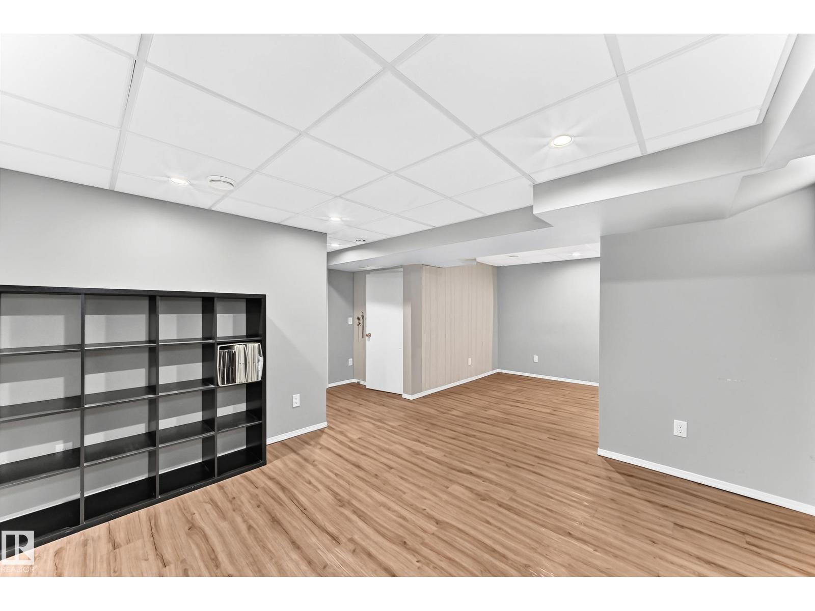 10619 BEAUMARIS RD NW — photo 33