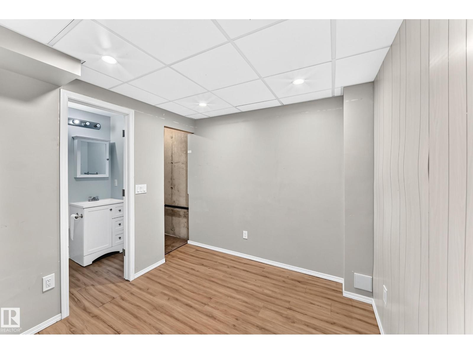 10619 BEAUMARIS RD NW — photo 36
