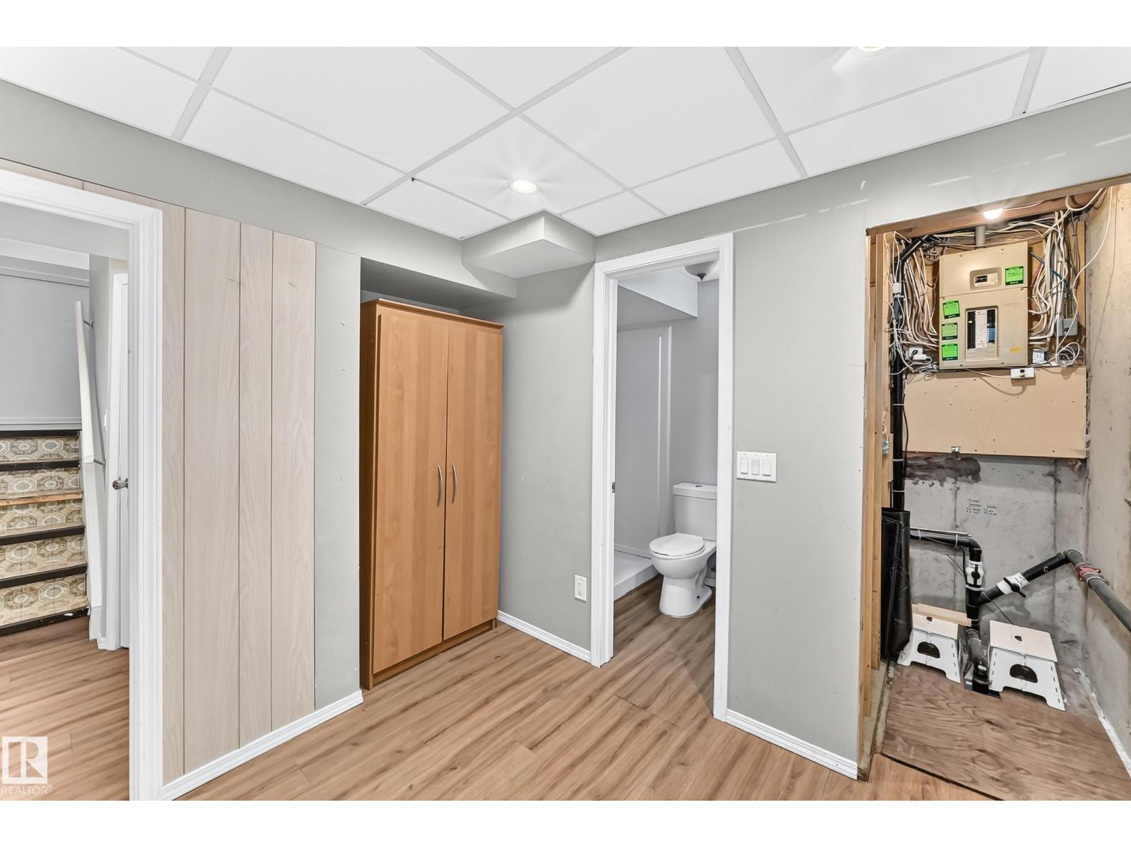 10619 BEAUMARIS RD NW — photo 37