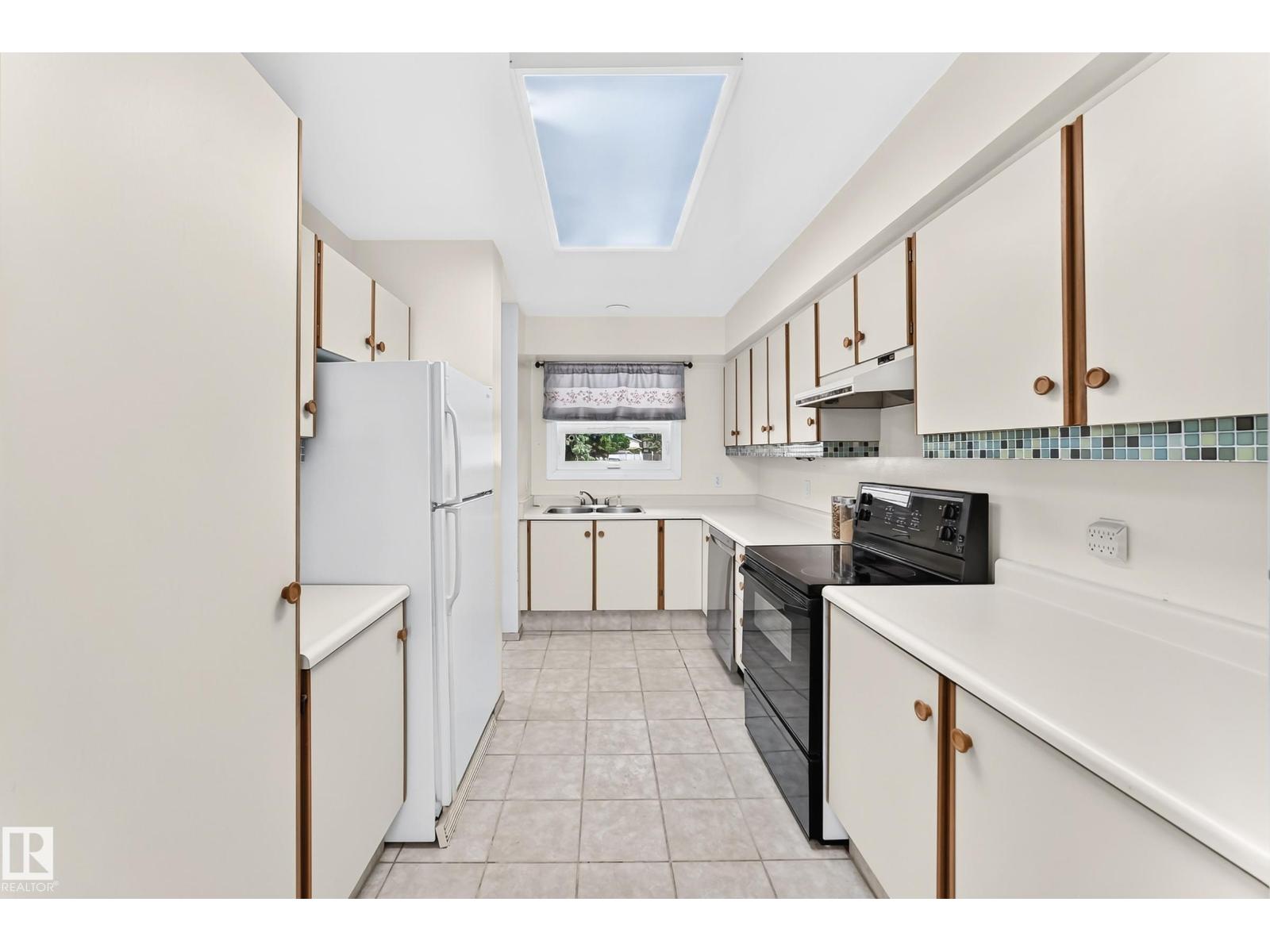 10619 BEAUMARIS RD NW - photo 4