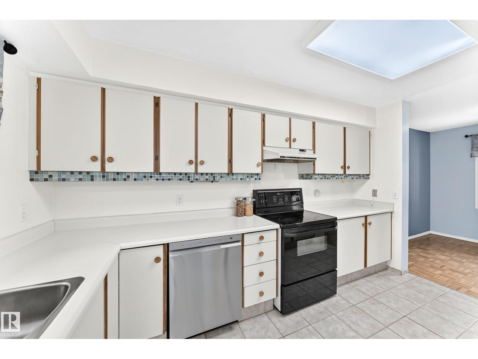10619 BEAUMARIS RD NW — photo 6