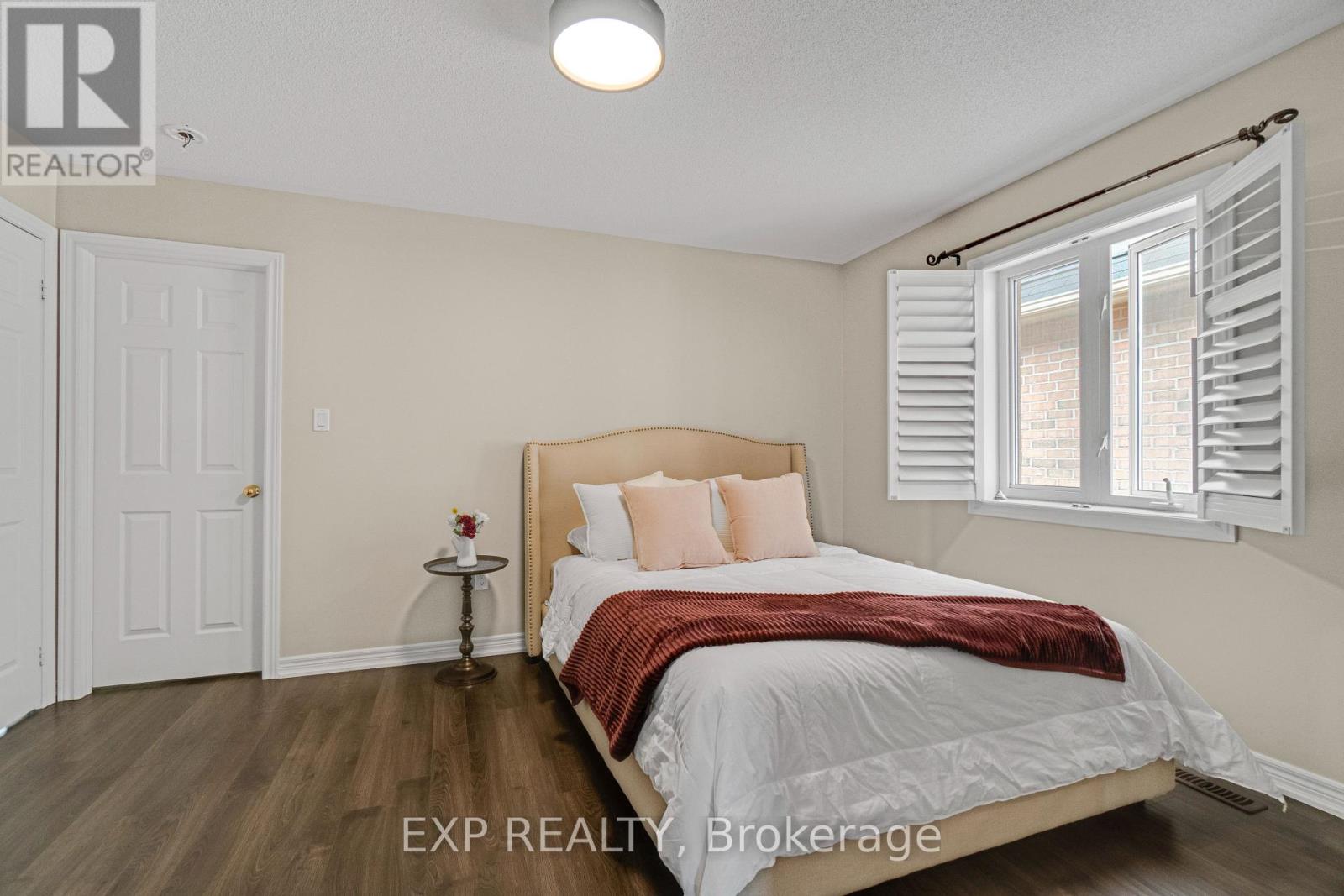 3095 TACC DRIVE - 32