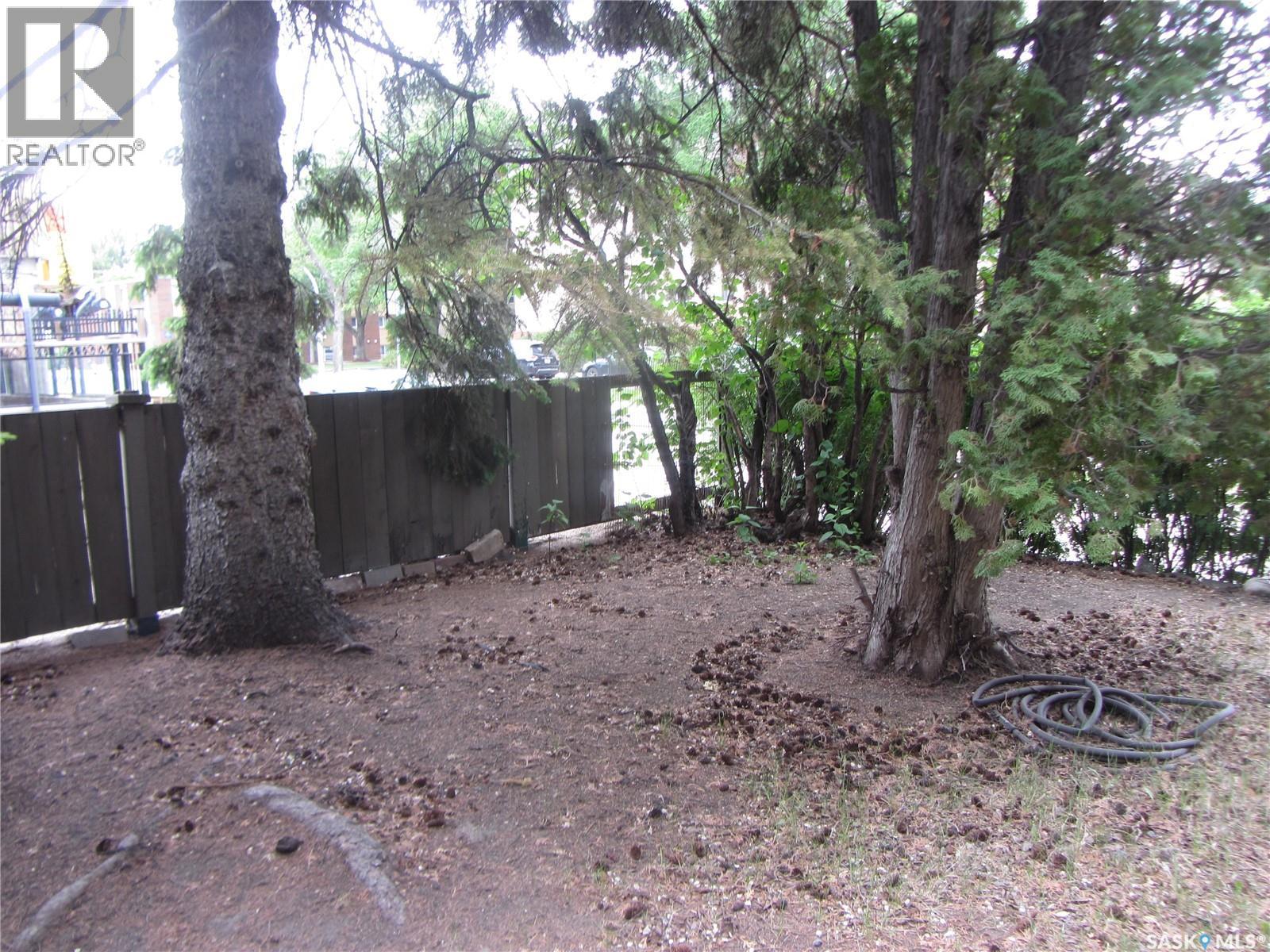 914 Victoria AVENUE — photo 28