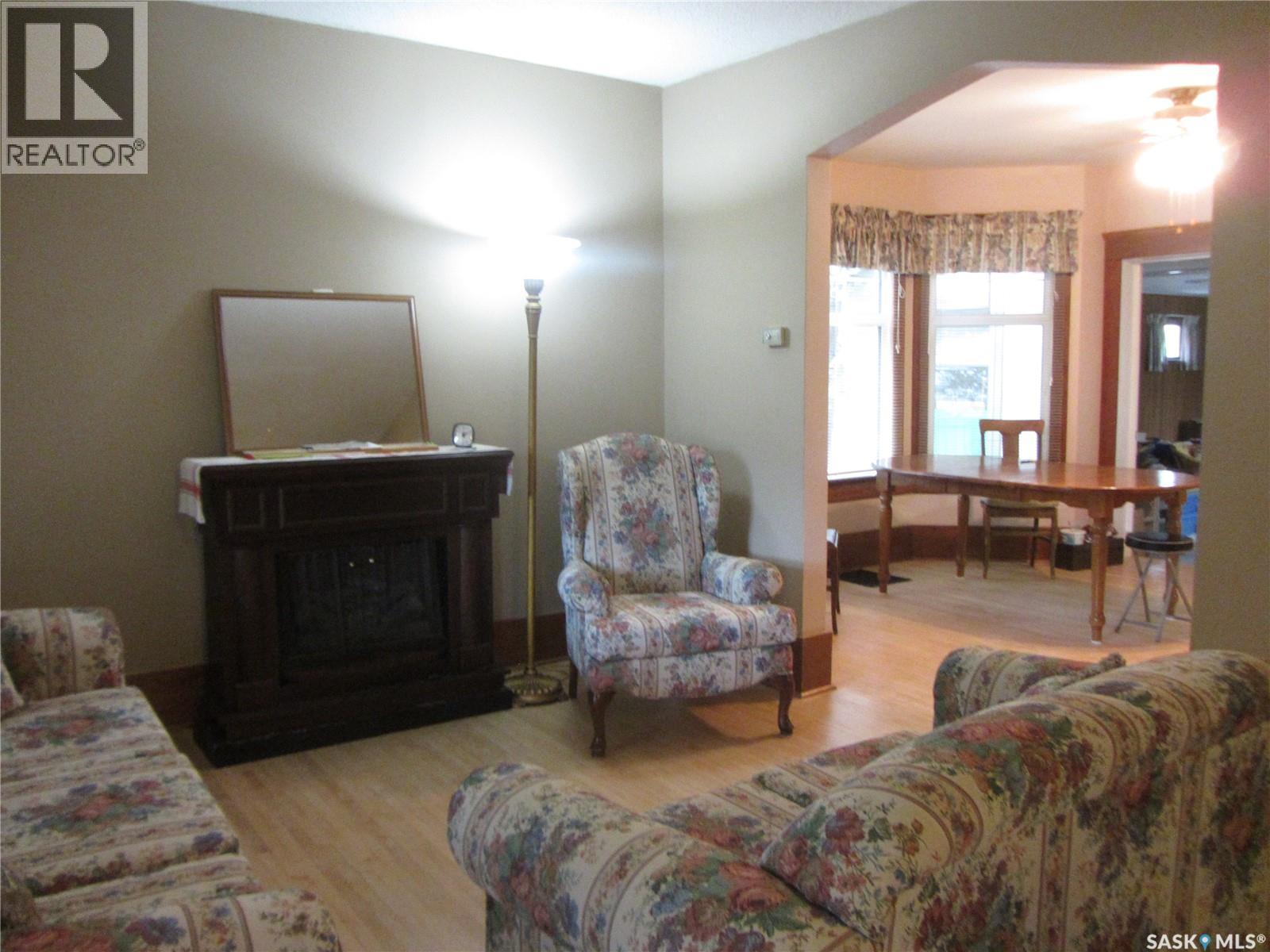 914 Victoria AVENUE - photo 5