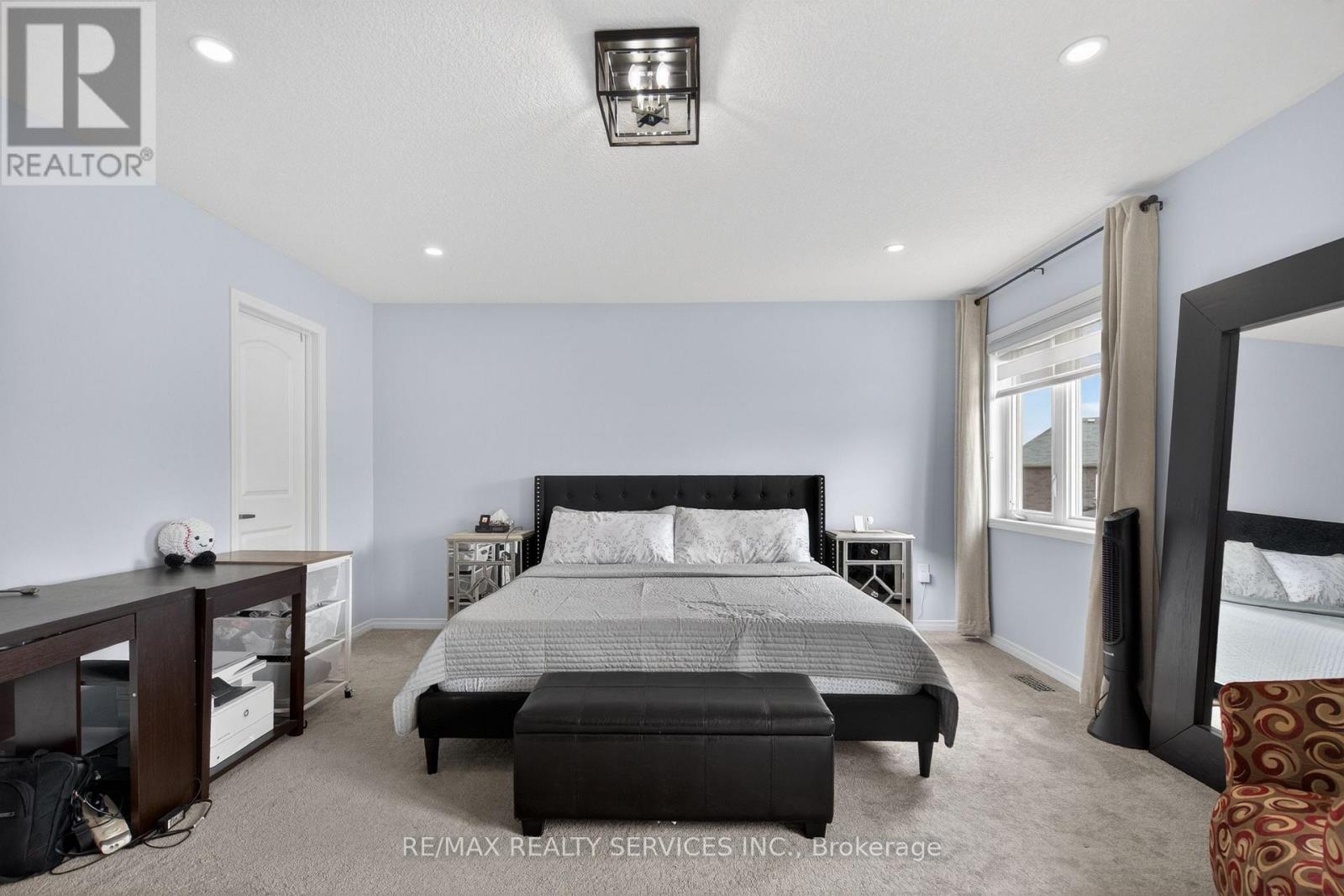 154 MUNRO CIRCLE - 30