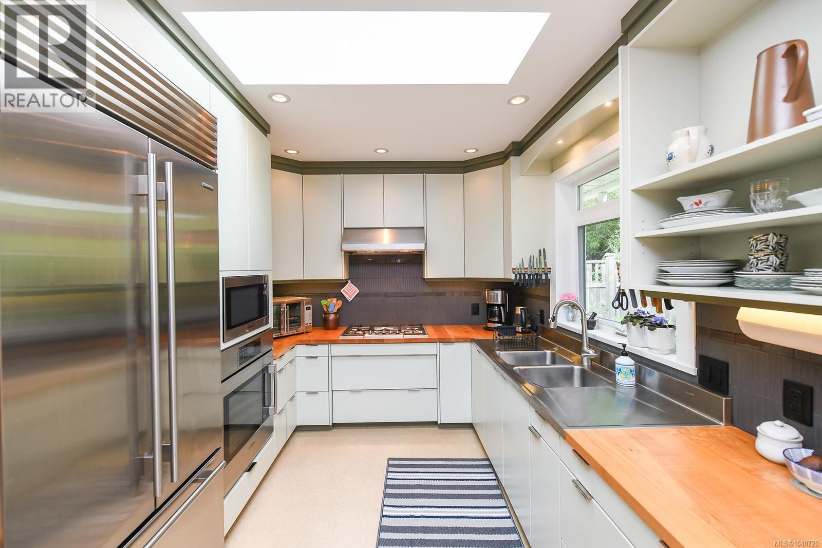 2136 Bolt Ave - 36