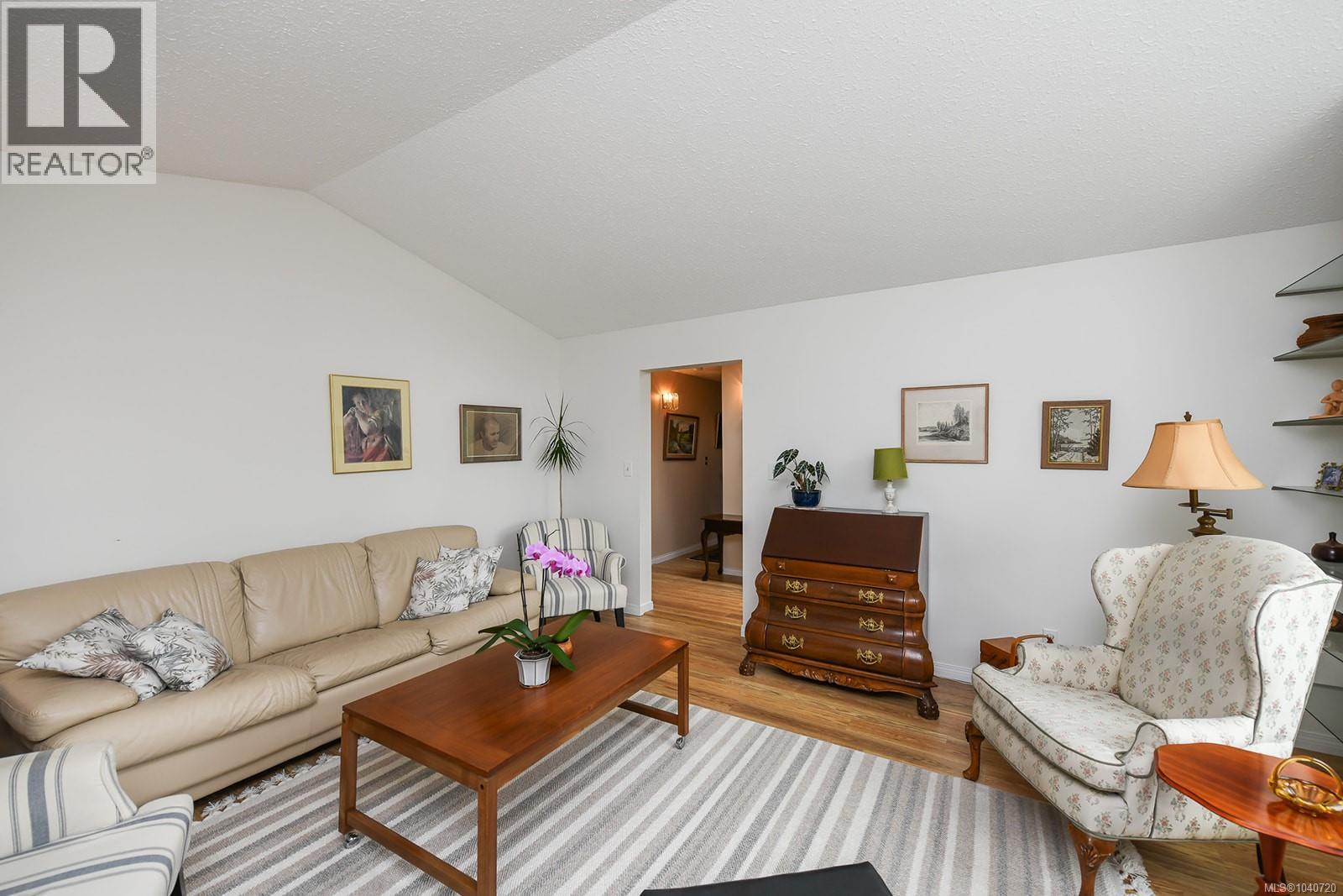 2136 Bolt Ave - 44