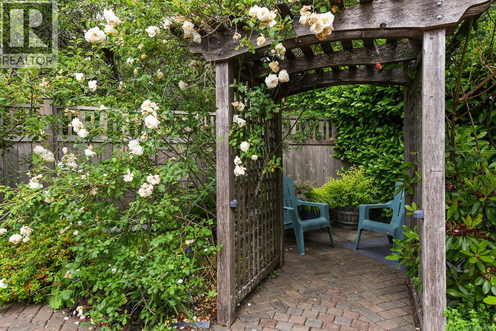 2136 Bolt Ave - 31