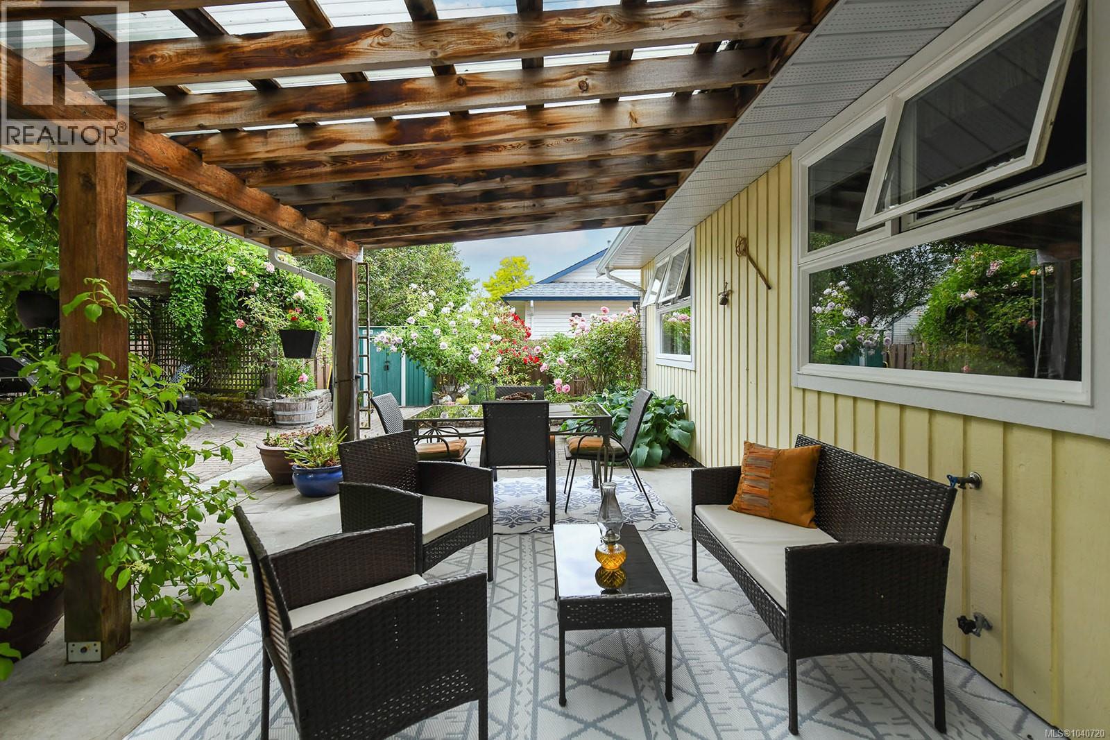 2136 Bolt Ave - 34