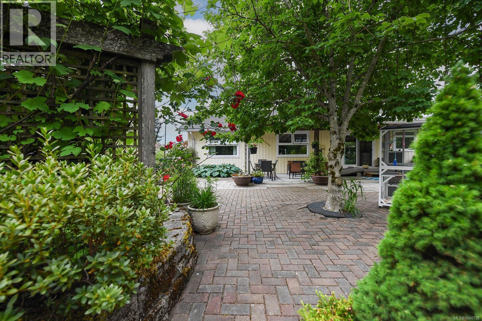 2136 Bolt Ave - 24
