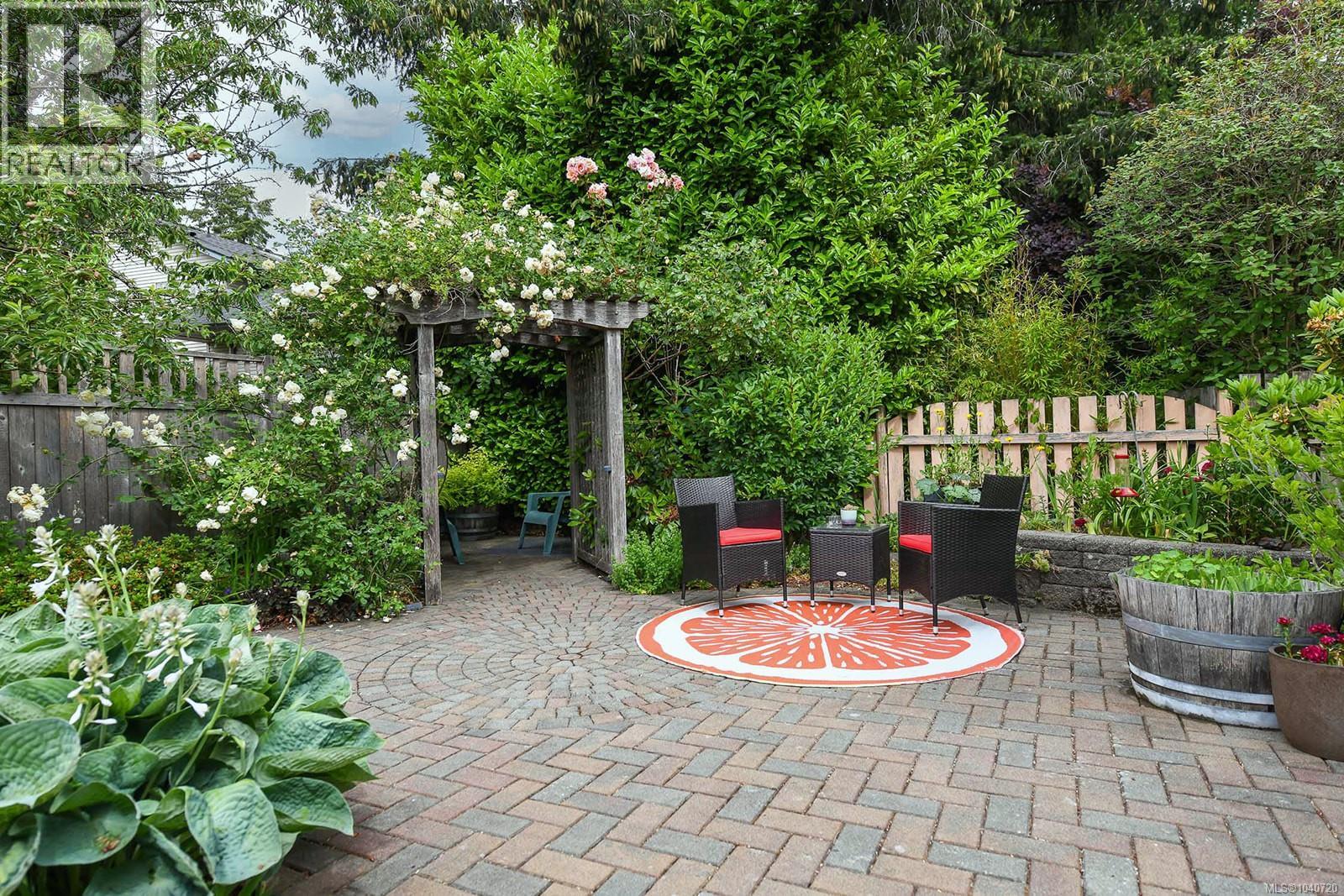 2136 Bolt Ave - 32