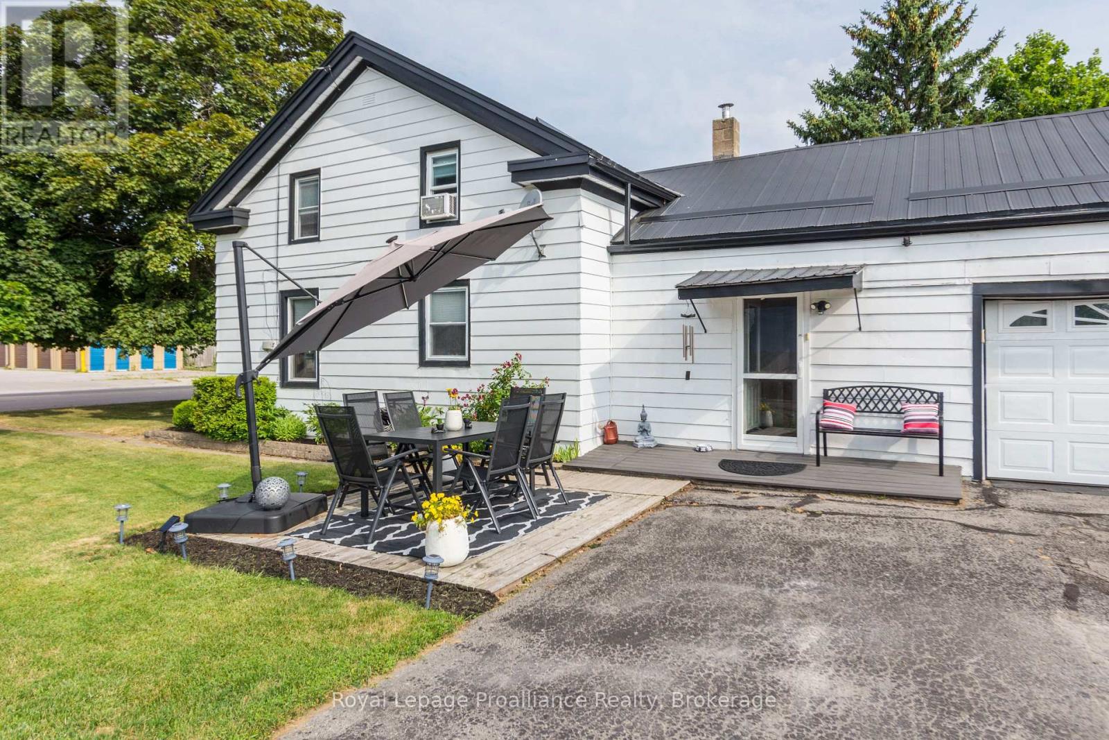 113 SOUTH TRENT STREET - 2