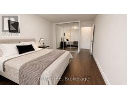 412 - 1 Massey Square, Toronto, ON M4C5L4 Photo 9
