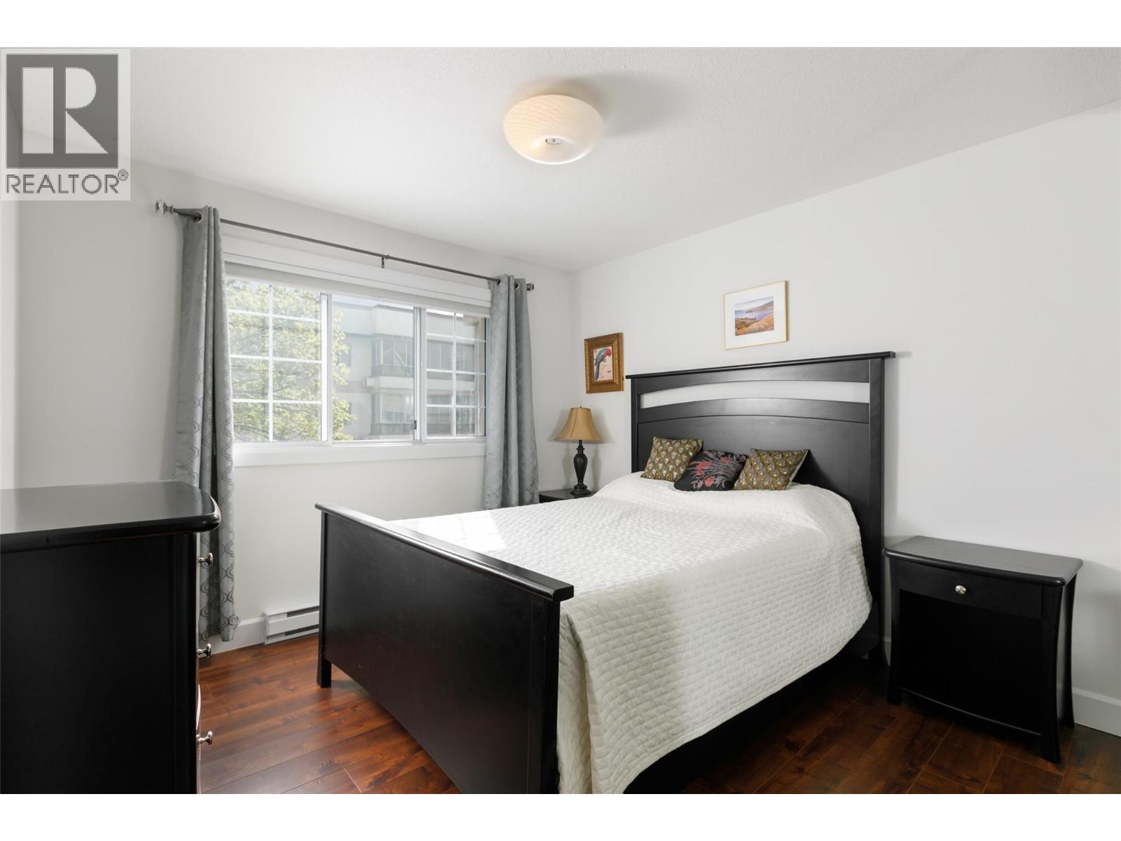 #202 1055 Lawrence Avenue - 16