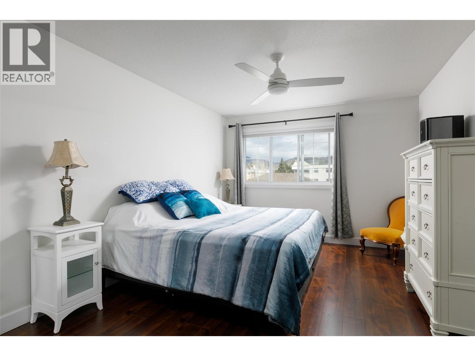 #202 1055 Lawrence Avenue - 6