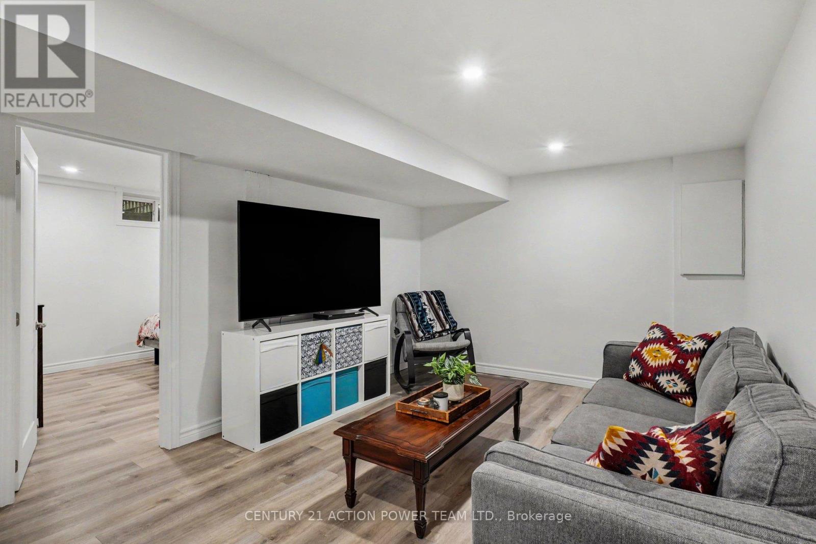 3 Bed, 2 Bath House for Sale in Ottawa – 422 ALLBIRCH ROAD, Ottawa – MLS# X13458834 - Image 28