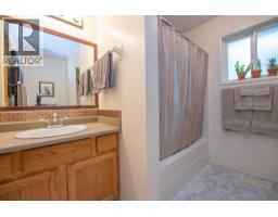 33 Birch Road, Lumby, BC V0E2G5 Photo 21