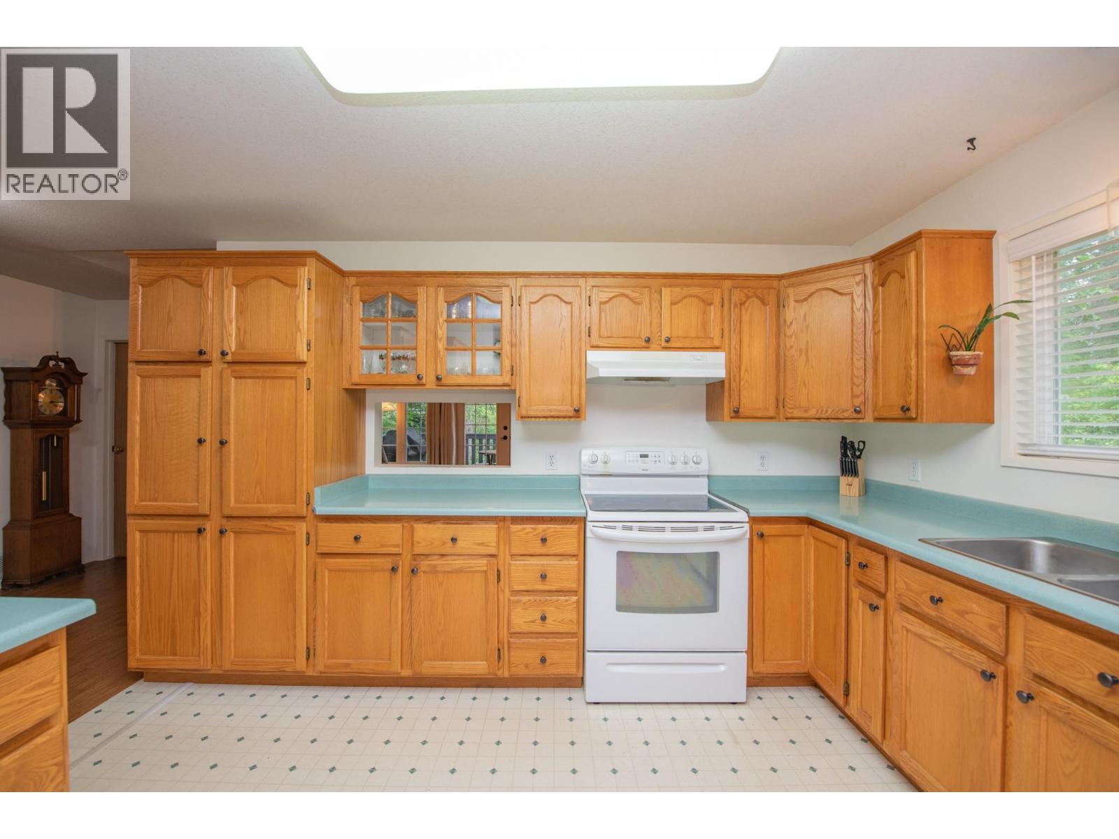 33 Birch Road - 8