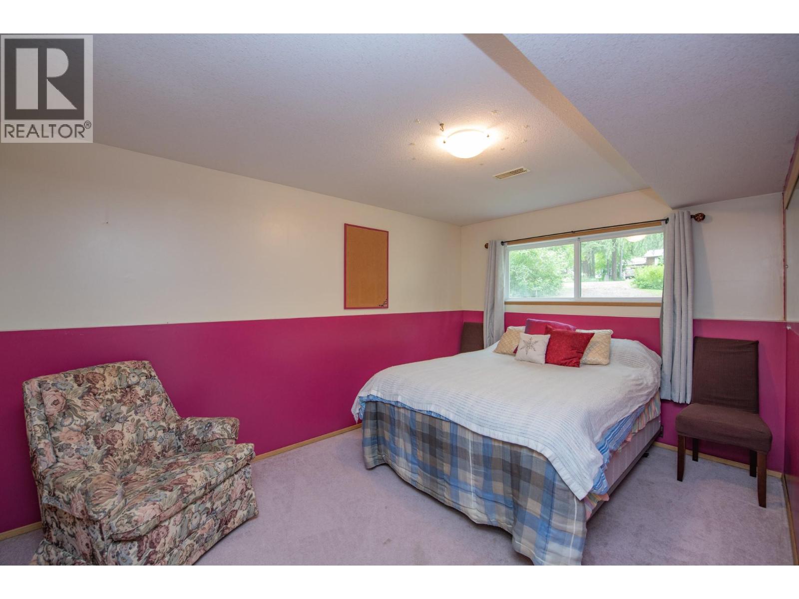 33 Birch Road - 33
