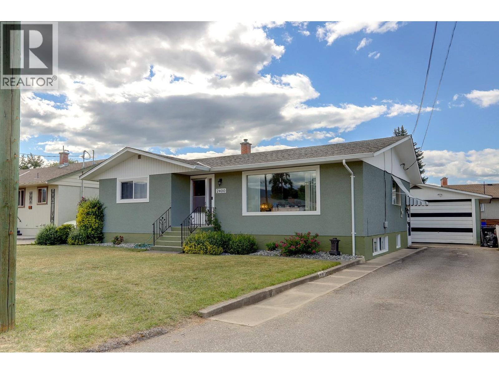 2400 44 Avenue - 5