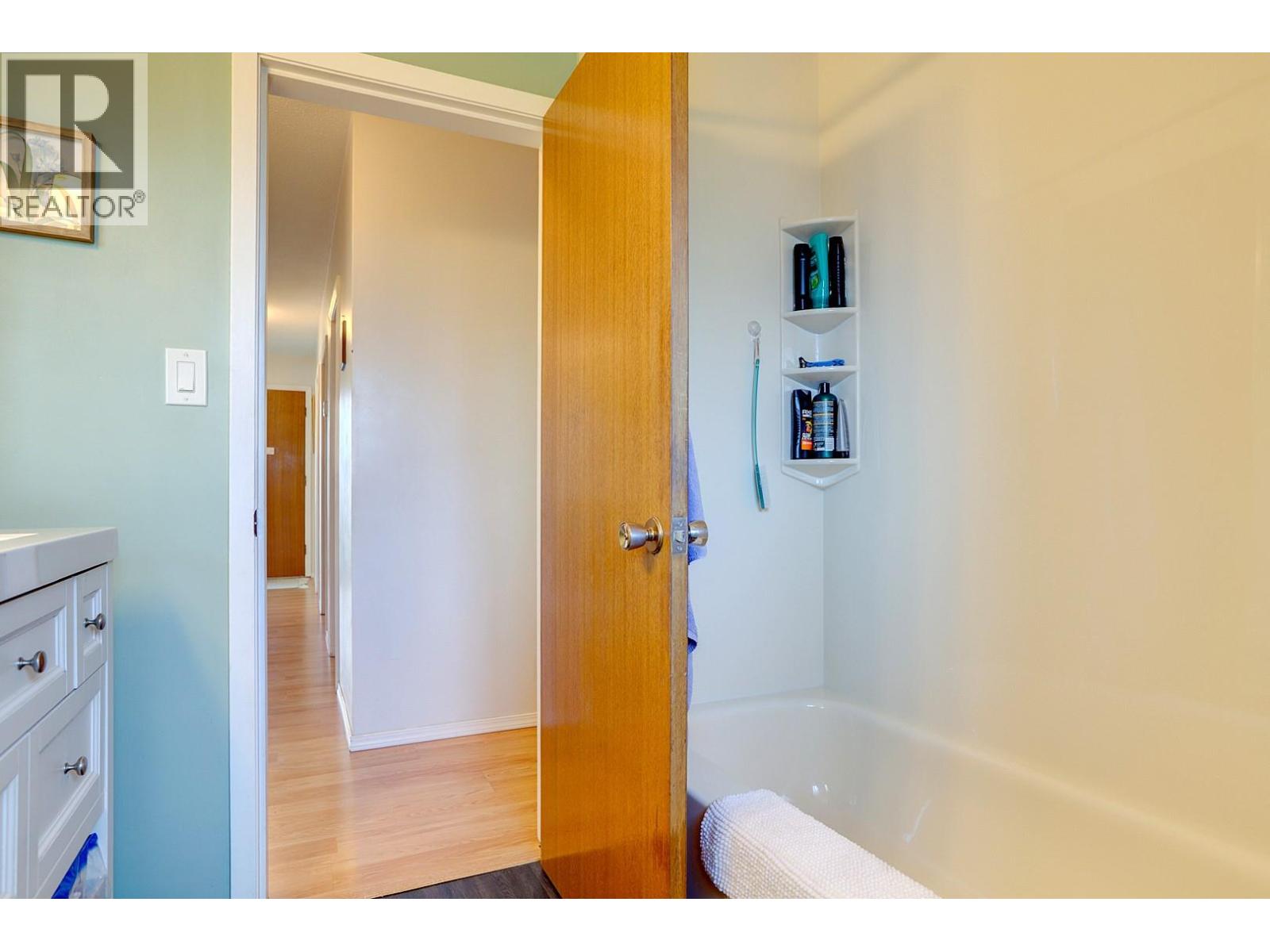 2400 44 Avenue - 28