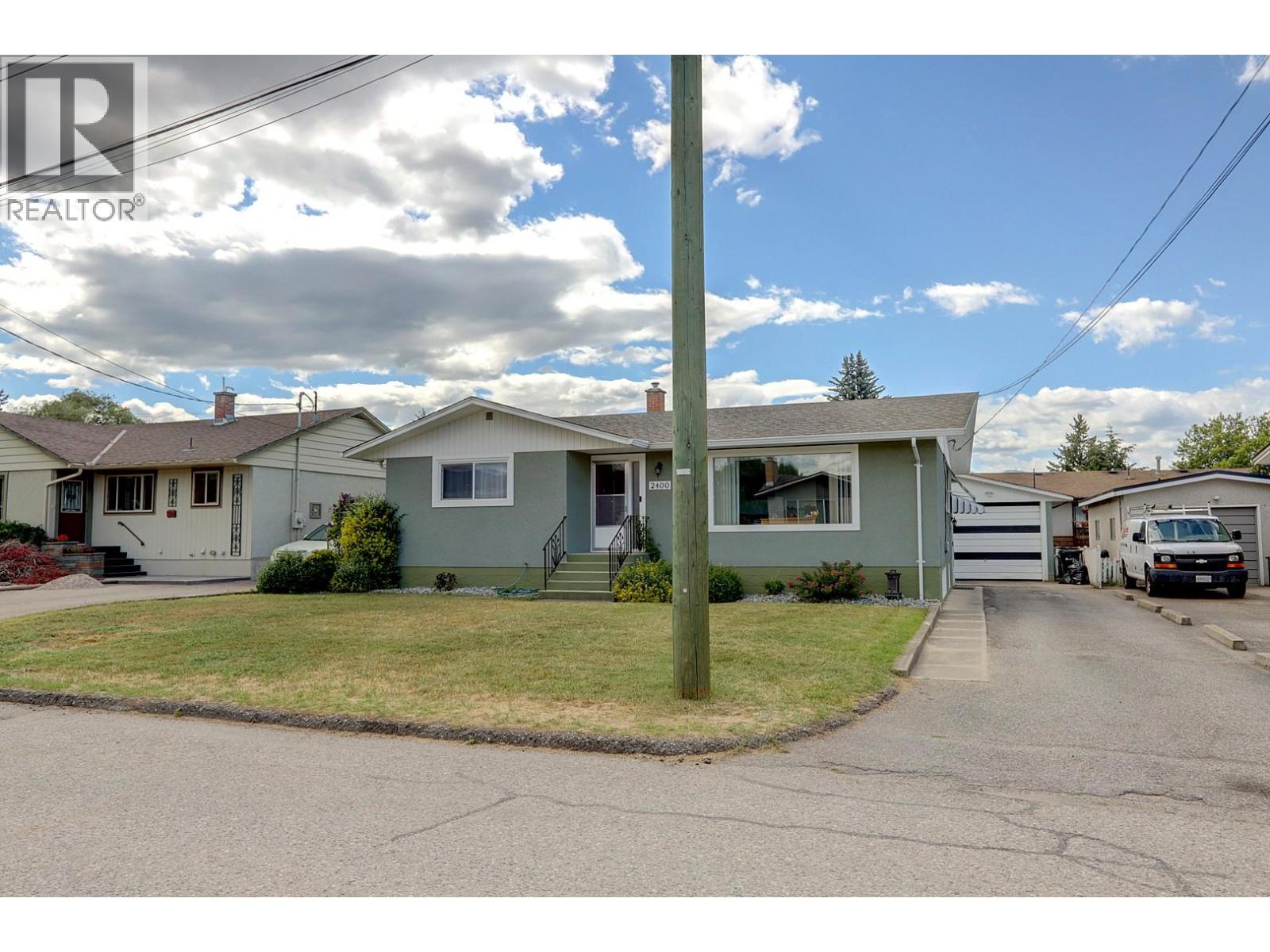 2400 44 Avenue - 3